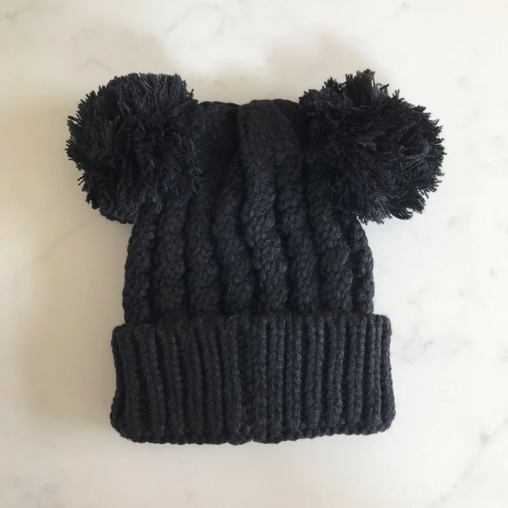 𝅺black toddler Pom ball winter hat